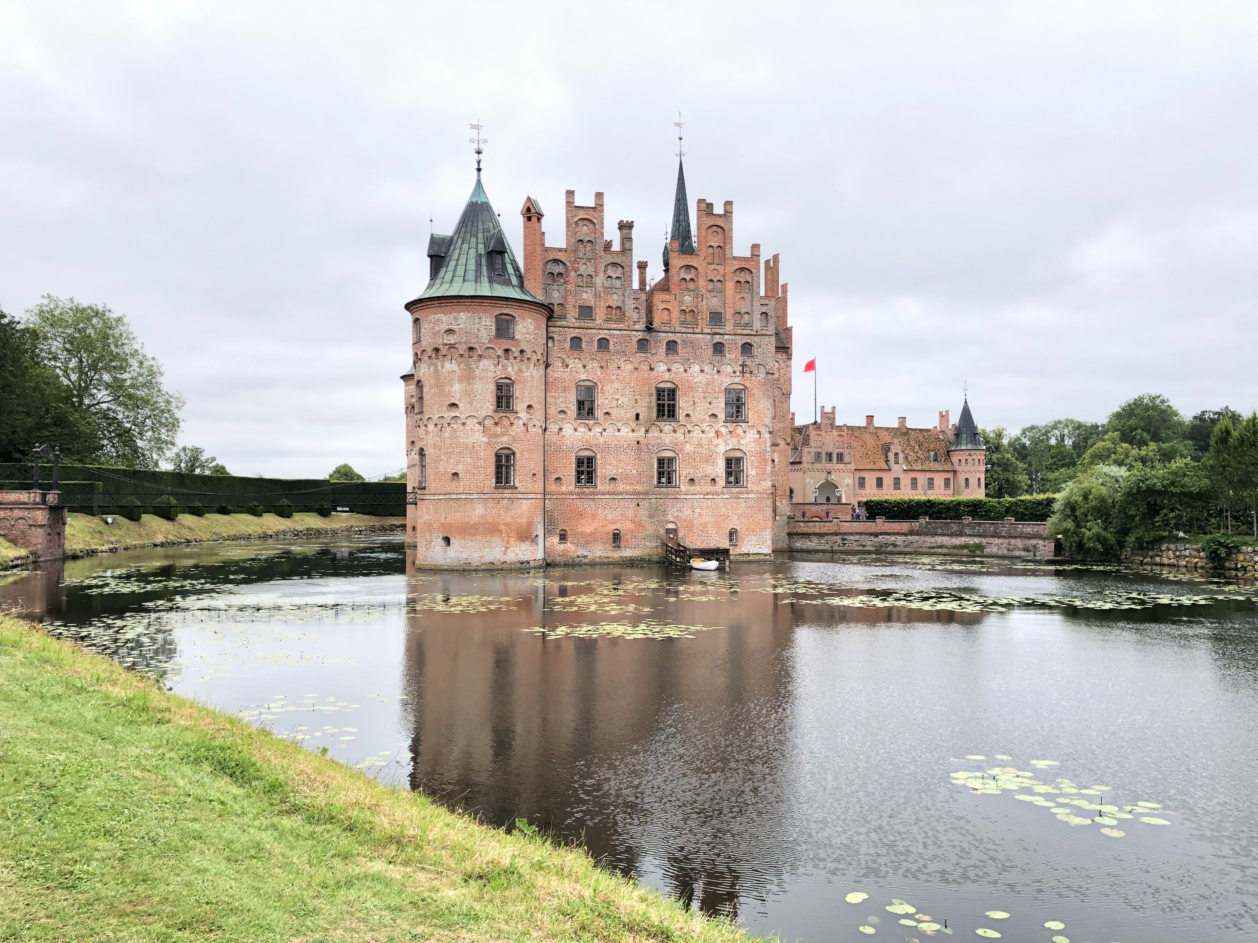 photo of a chateau
